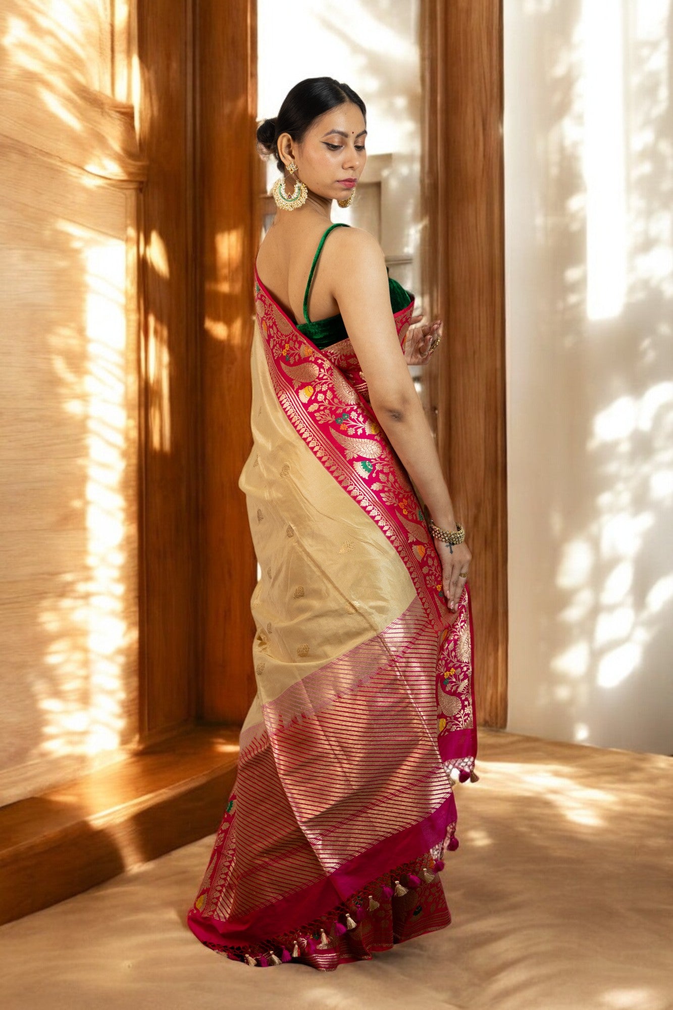 Golden gleam with Fuchsia Panch Meena