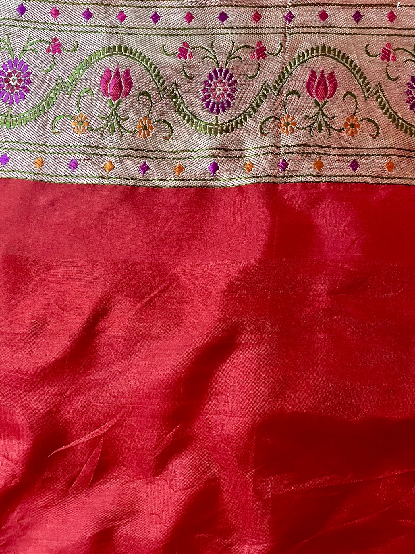 Sindoori Jangla haal Panch Meena Elegance