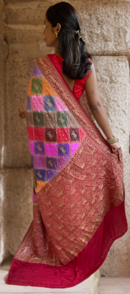 Gauri Multicolour Handpainted Shikargah
