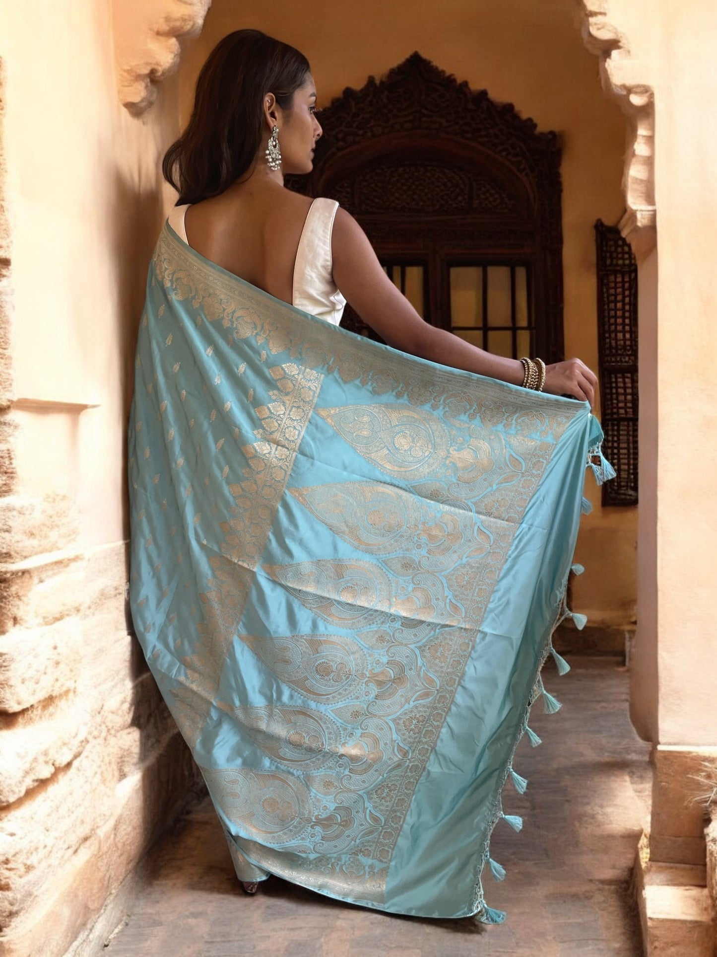 Sea Green Royal Mughal Paisley Grace