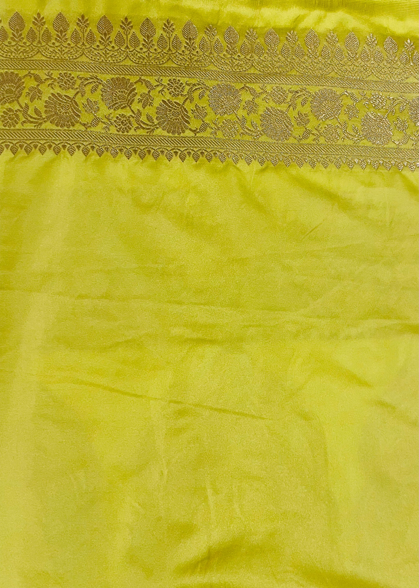 Lemon yellow Kalgi Mughal Floral Poise
