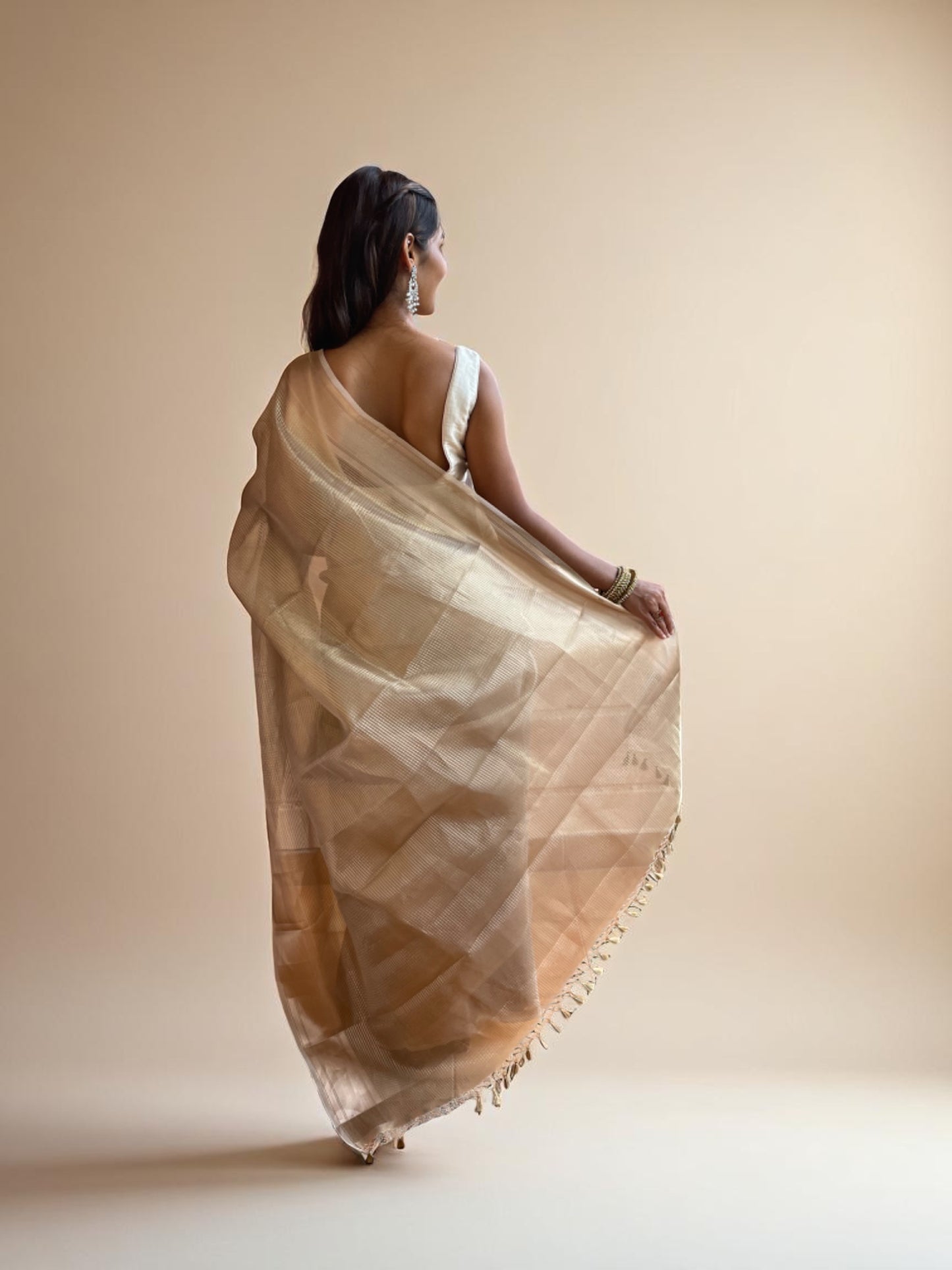 Golden Gleam Tissue Weave
