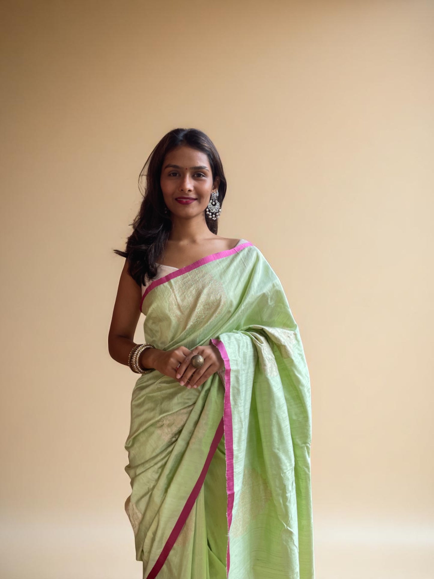 Parrot Bloom Kadwa Weave