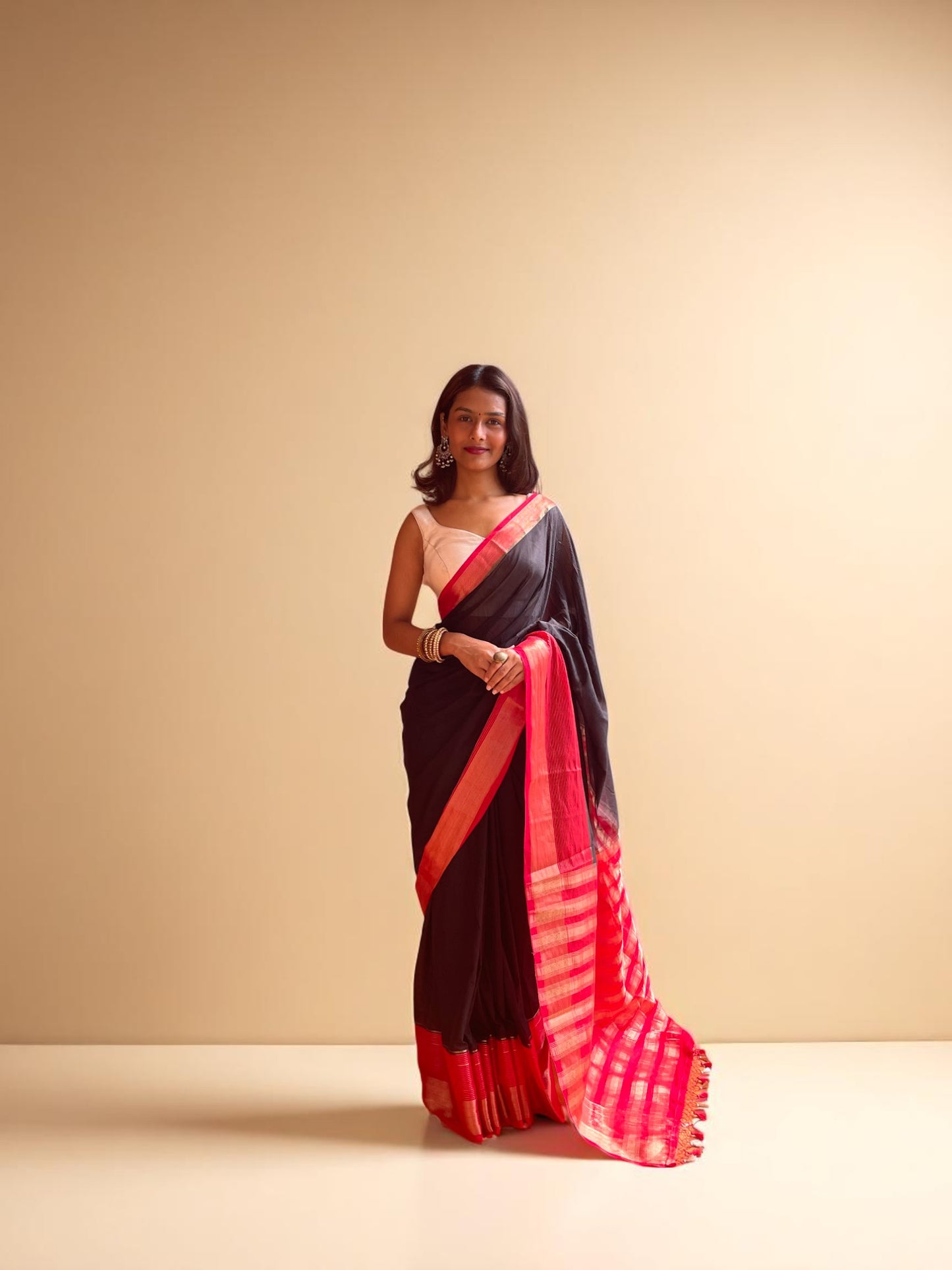 Noir Ember Diamond Drape