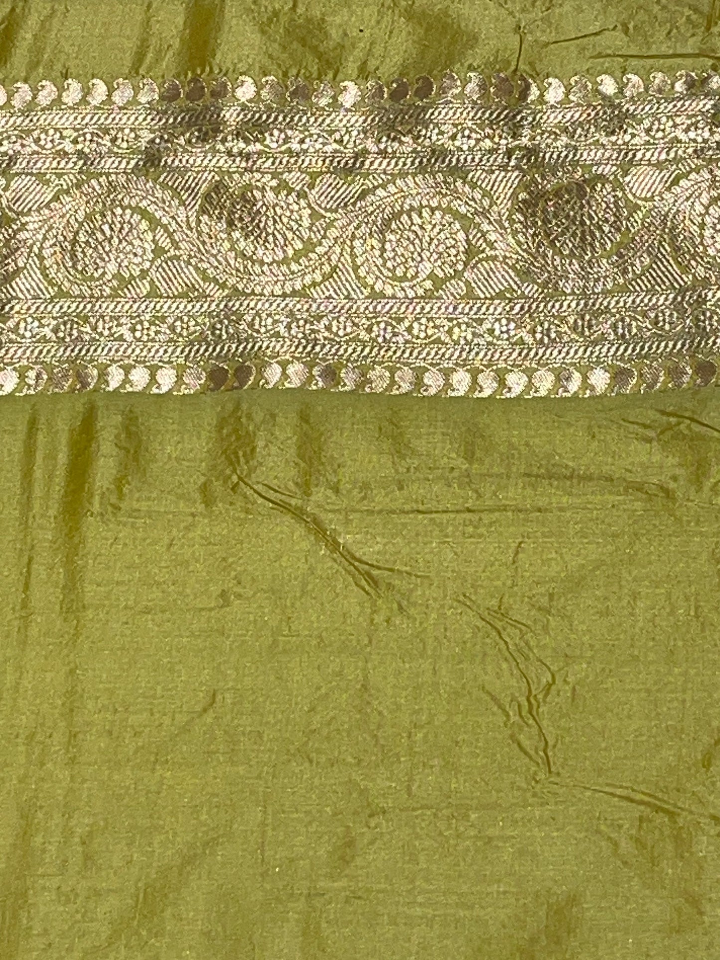 Golden Diagonal Zari Dream