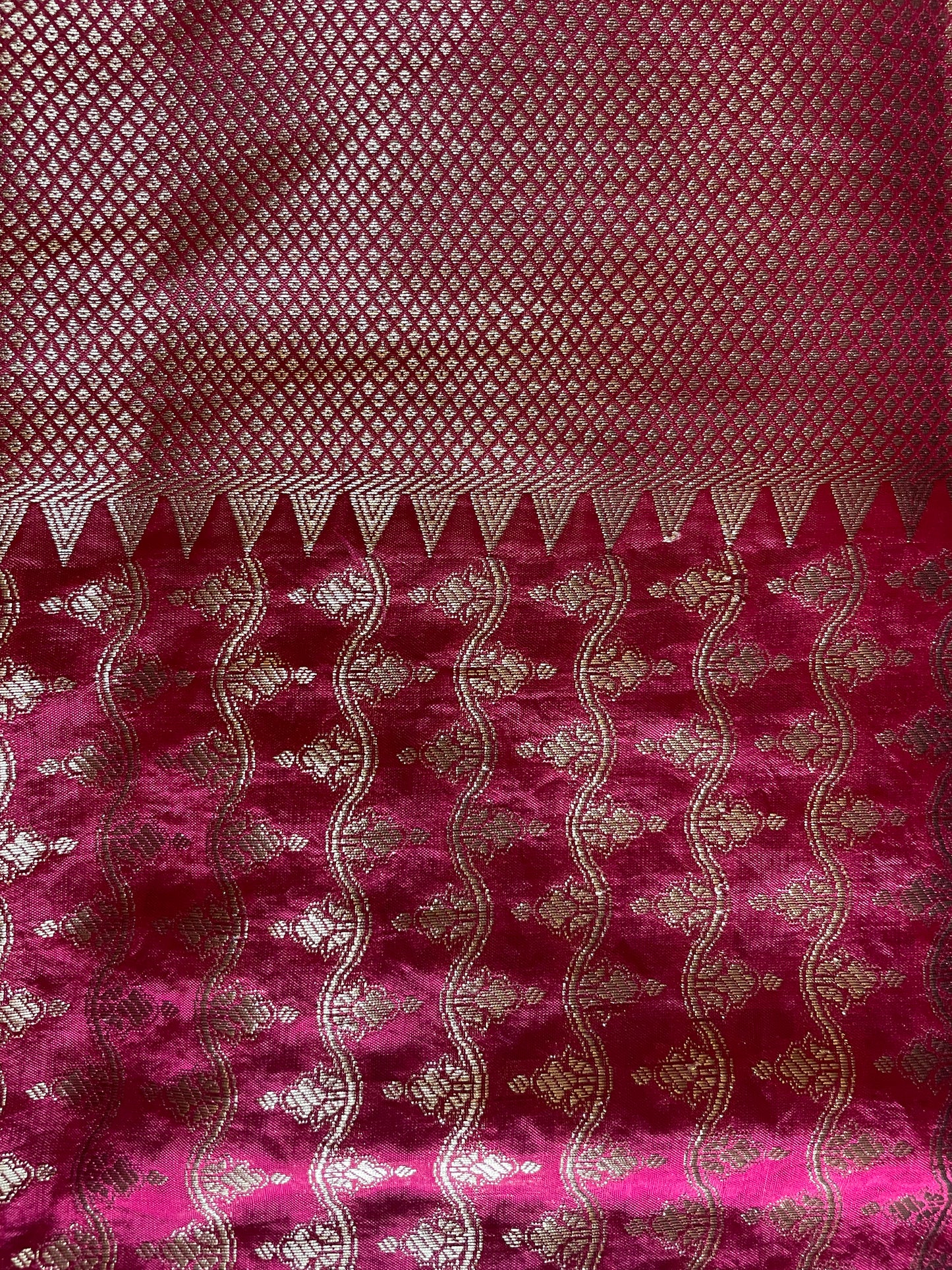 Gulab Noor Zari Weave