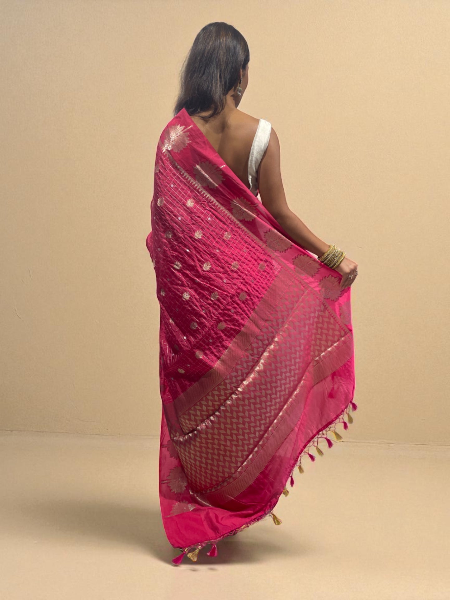 Gulab Noor Zari Weave