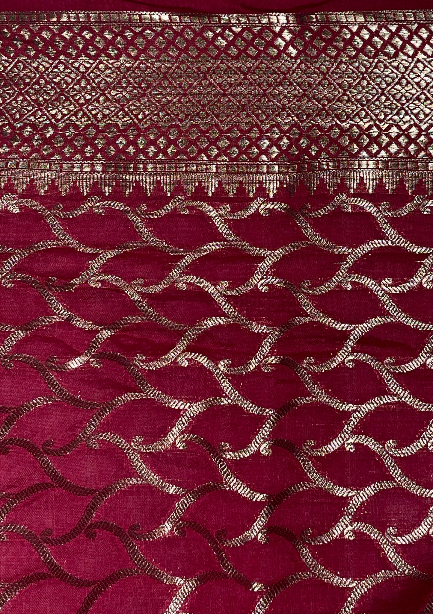 Gulabi Geometry Banarasi Glow