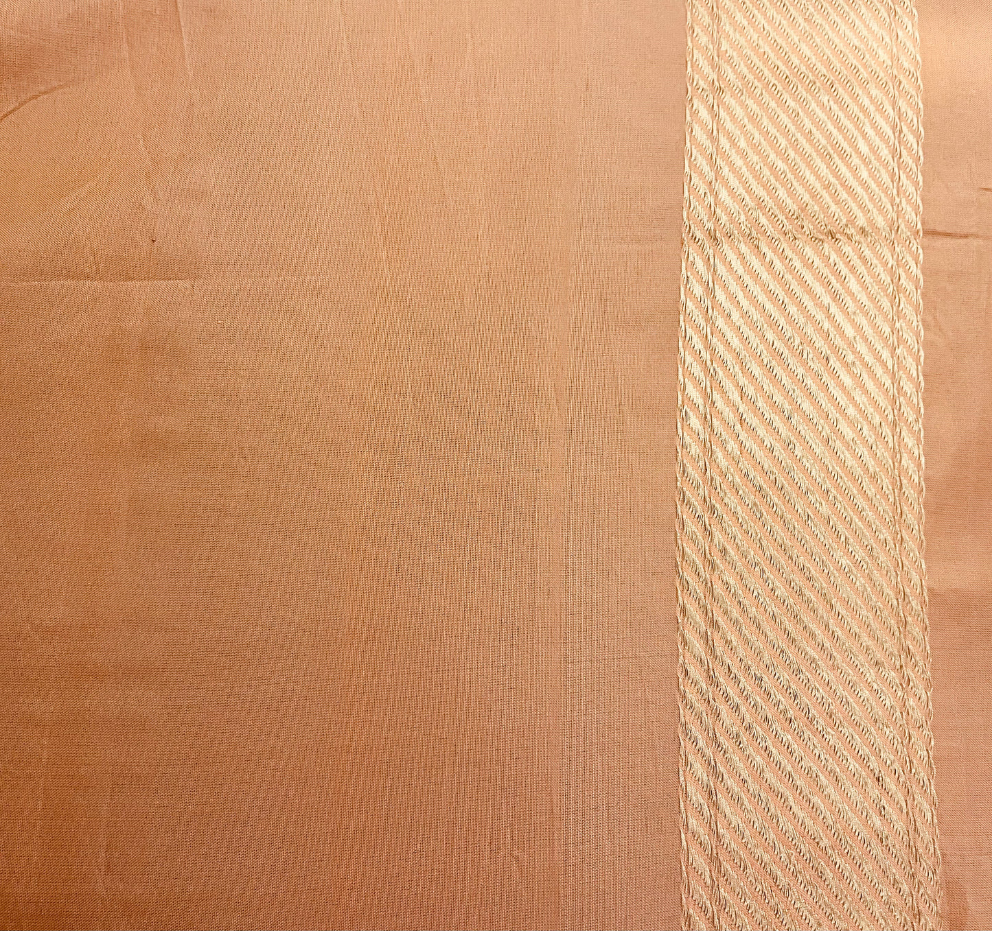 Sea Green Floral Kadhuwa Beauty With Powder Peach Meenakari