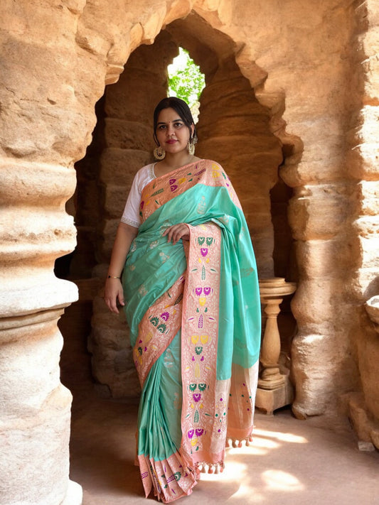 Sea Green Floral Kadhuwa Beauty With Powder Peach Meenakari