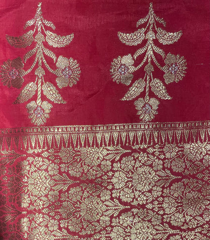 Magenta Bloom Zari Drape
