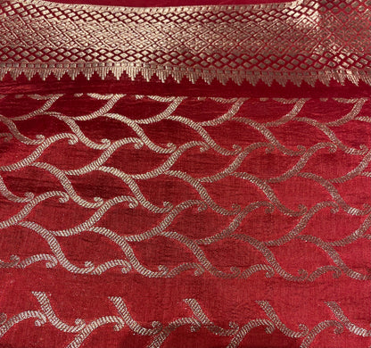 Crimson Glint Zari Weave
