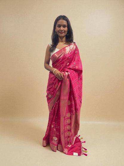 Gulabi Geometry Banarasi Glow
